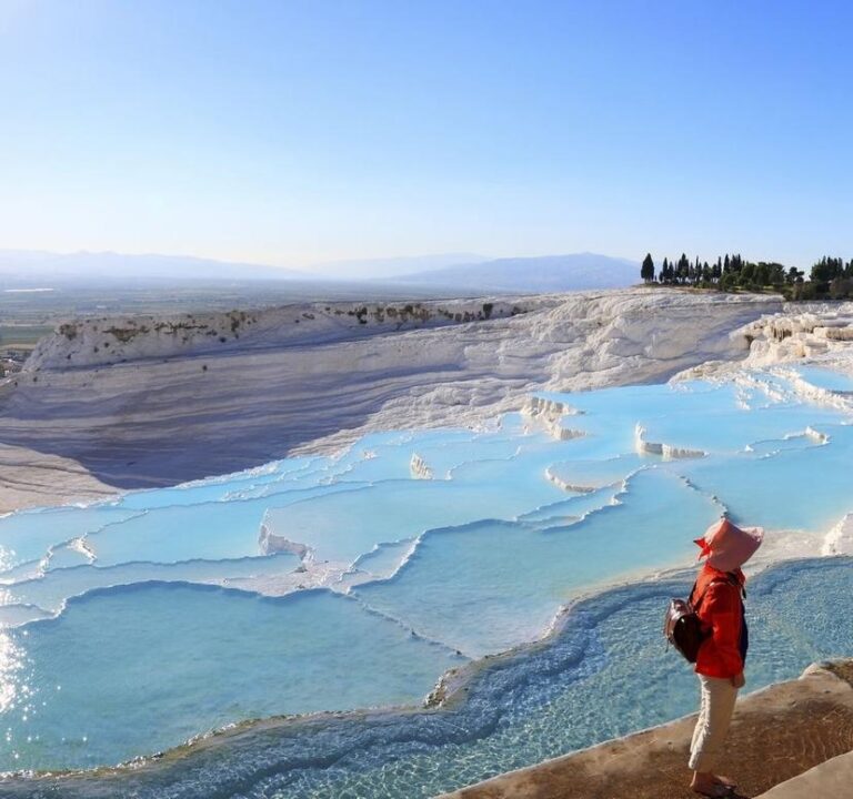 From Istanbul: Pamukkale & Hierapolis Day Trip with Flights