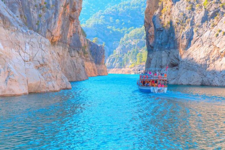 From Antalya: Green Canyon Boat Tour with Lunch