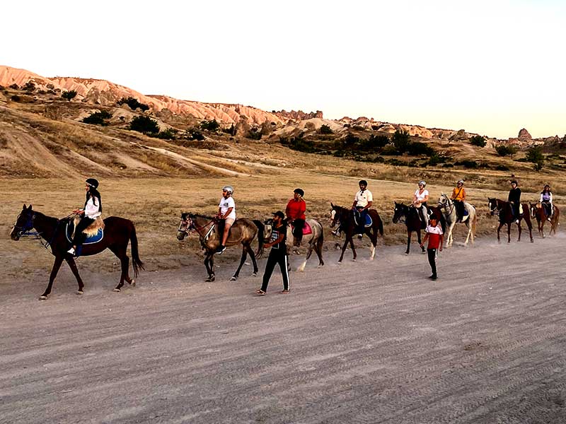 Cappadocia: Horseback Riding Tour