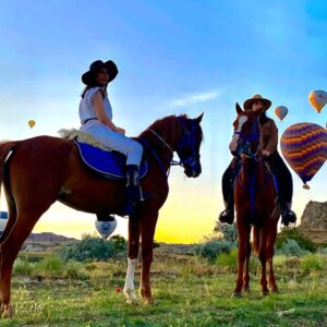 Cappadocia: Horseback Riding Tour