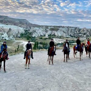 Cappadocia: Horseback Riding Tour