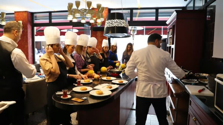 Istanbul: Private Customized Tour with Local Guide